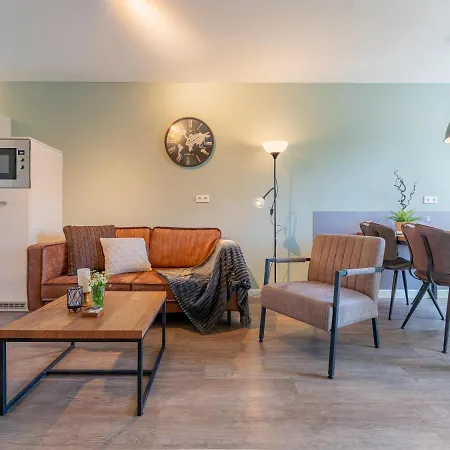 بيت للعطل Tiny Koolmees هولْسْهورست