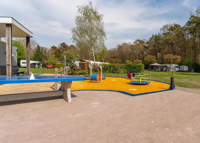 Tiny Koolmees 別荘 フルスホルスト